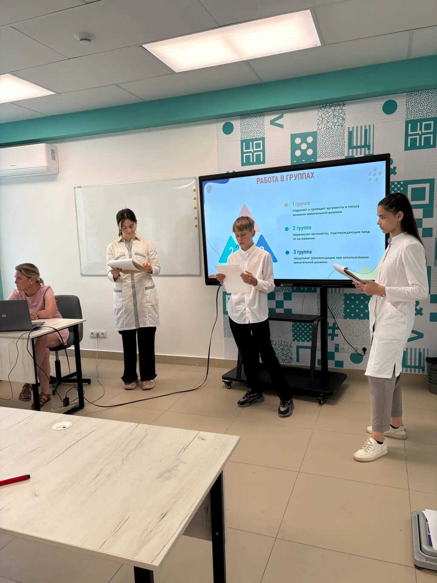 Ученики 6А класса на день превратились в студентов самого доброго учебного заведения! 🚑