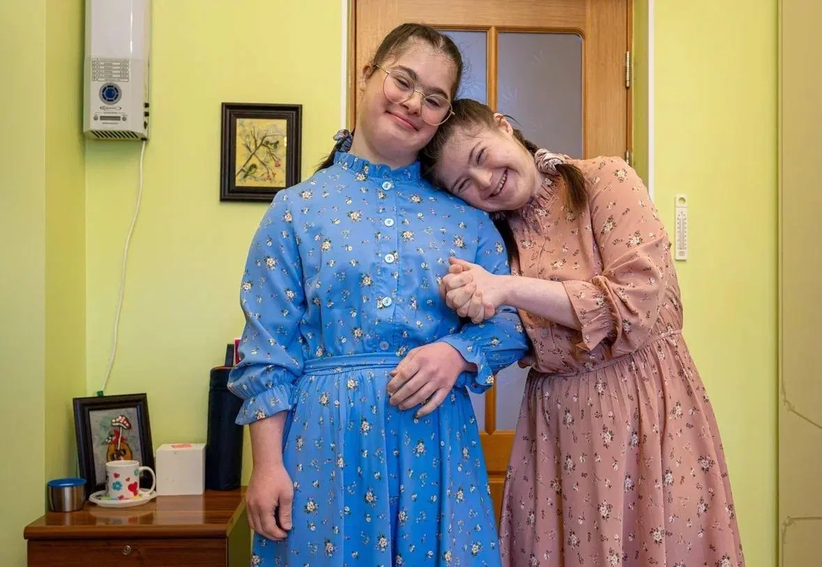Вечерняя фотоподборка из церковных проектов, где помогают малышам.   Всем умиляться!  Поддержите цер