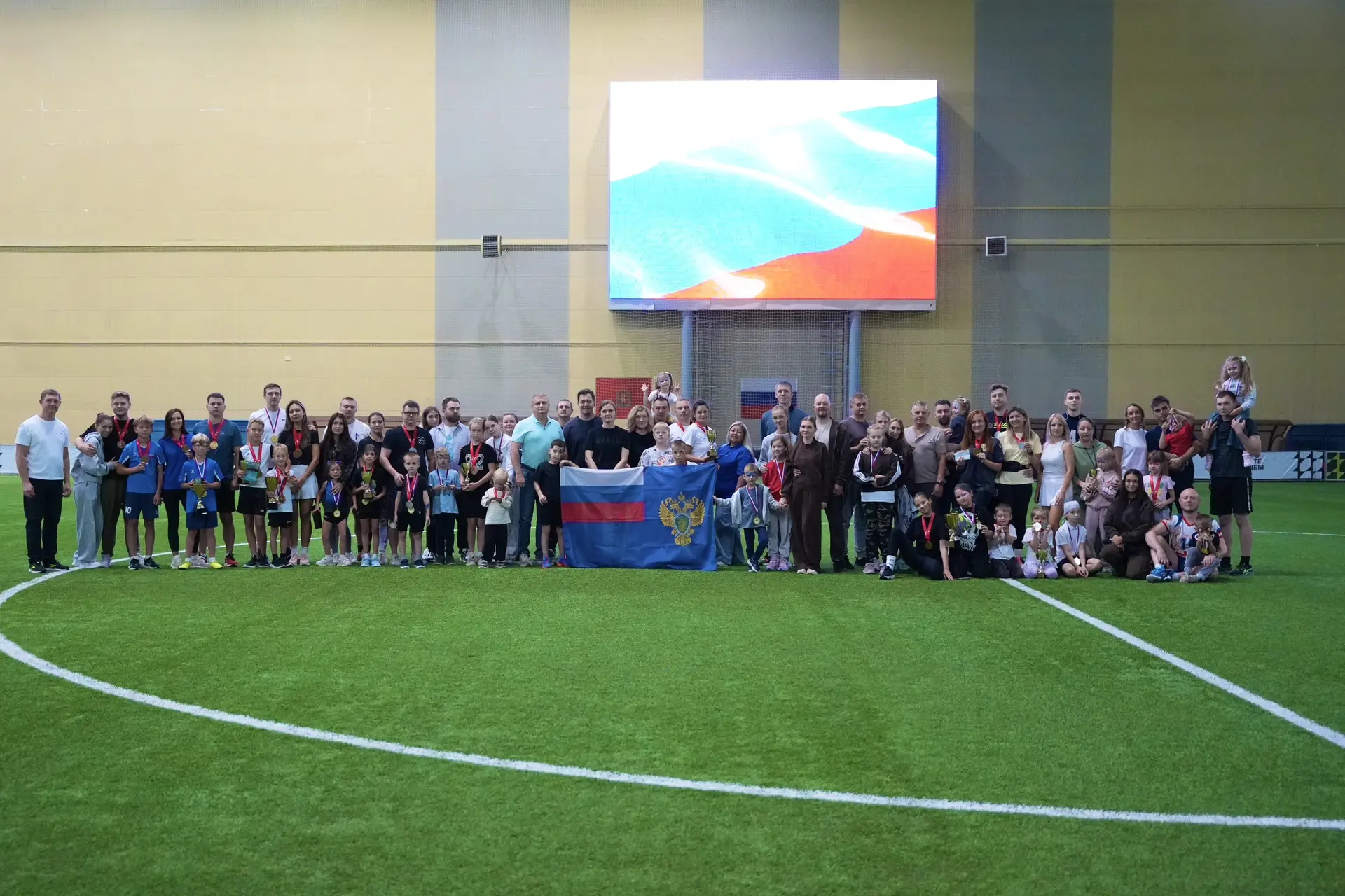 🏆 «Мама, папа, я — спортивная семья»: семьи работников прокуратуры края посоревновалис...