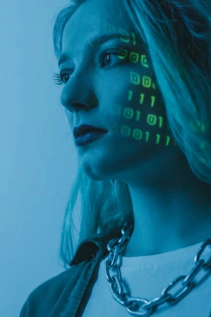 Нейросети на службе хакеров: как распознать дипфейк-фишинг?