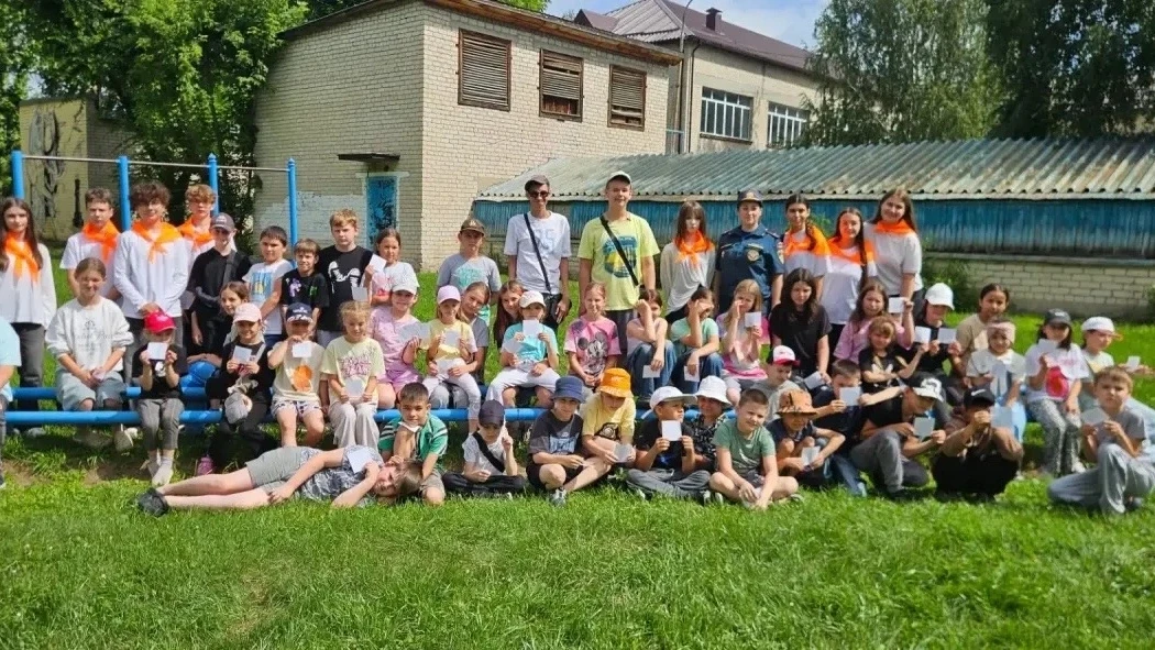 Внимание❗️

«МЧС в гостях у ребят: учимся безопасности вместе»

⛑️ Сегодня в лагере прошла особенная