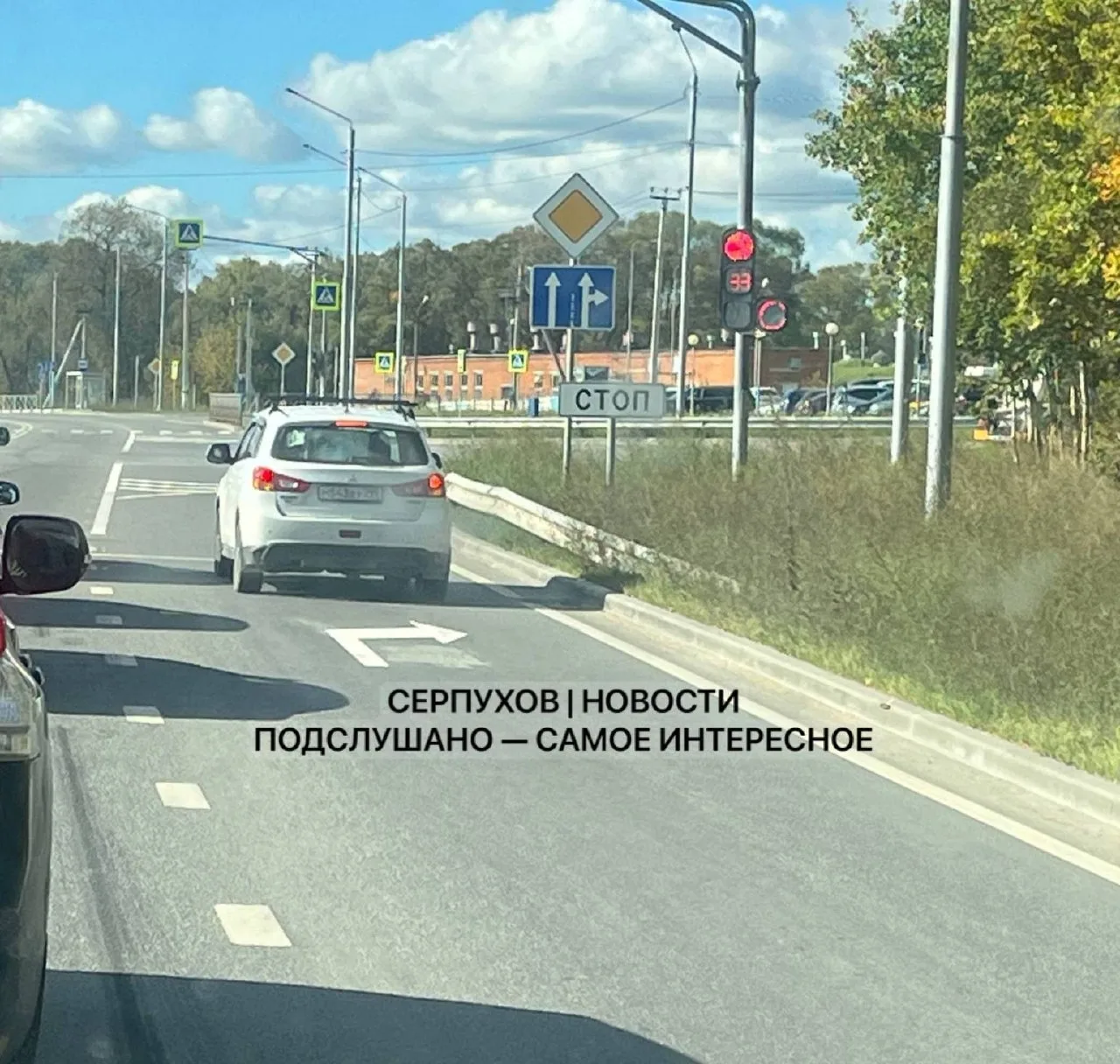 В Калиново изменили схему движения, а знаки остались прежними — сообщает читатель