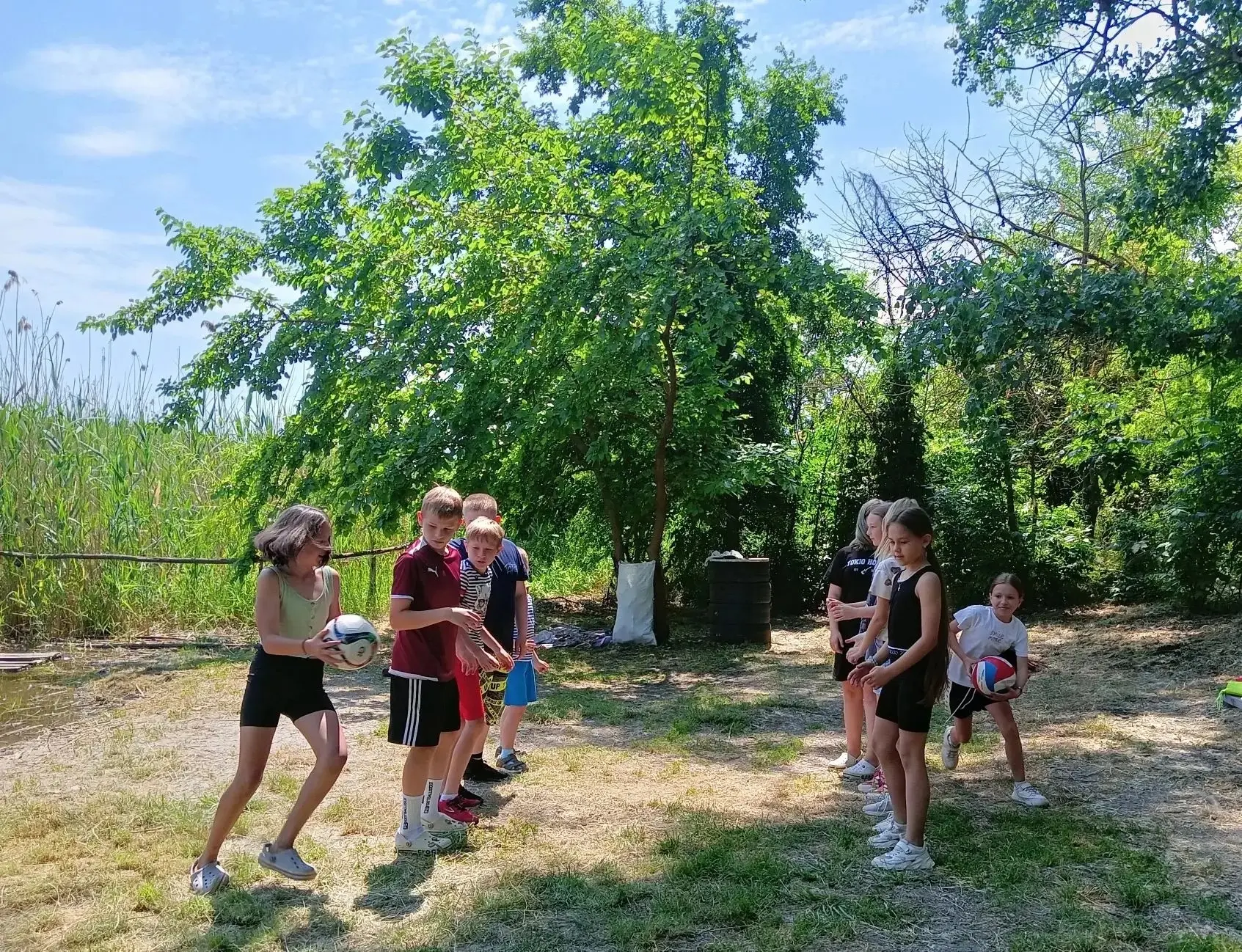 🌲 5 июня наш 4«А» класс отправился в настоящий поход! 🎒

Солнце, свежий воздух, дружная компания —