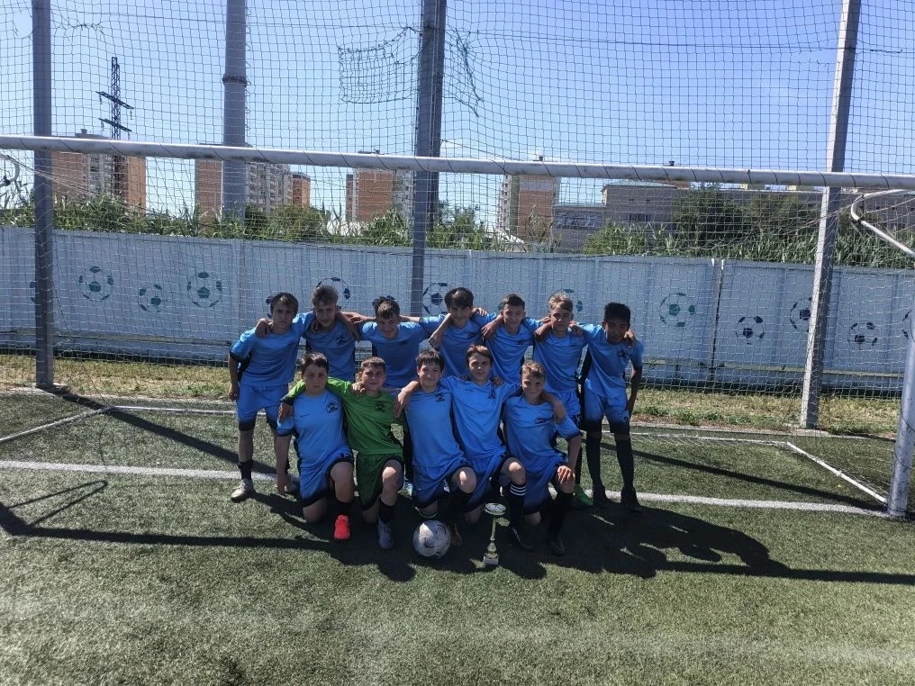 Наши ребята — настоящие бойцы! 🔥⚽

У наших футболистов выдался жаркий финал. Соперник — ДЮСШ Волода