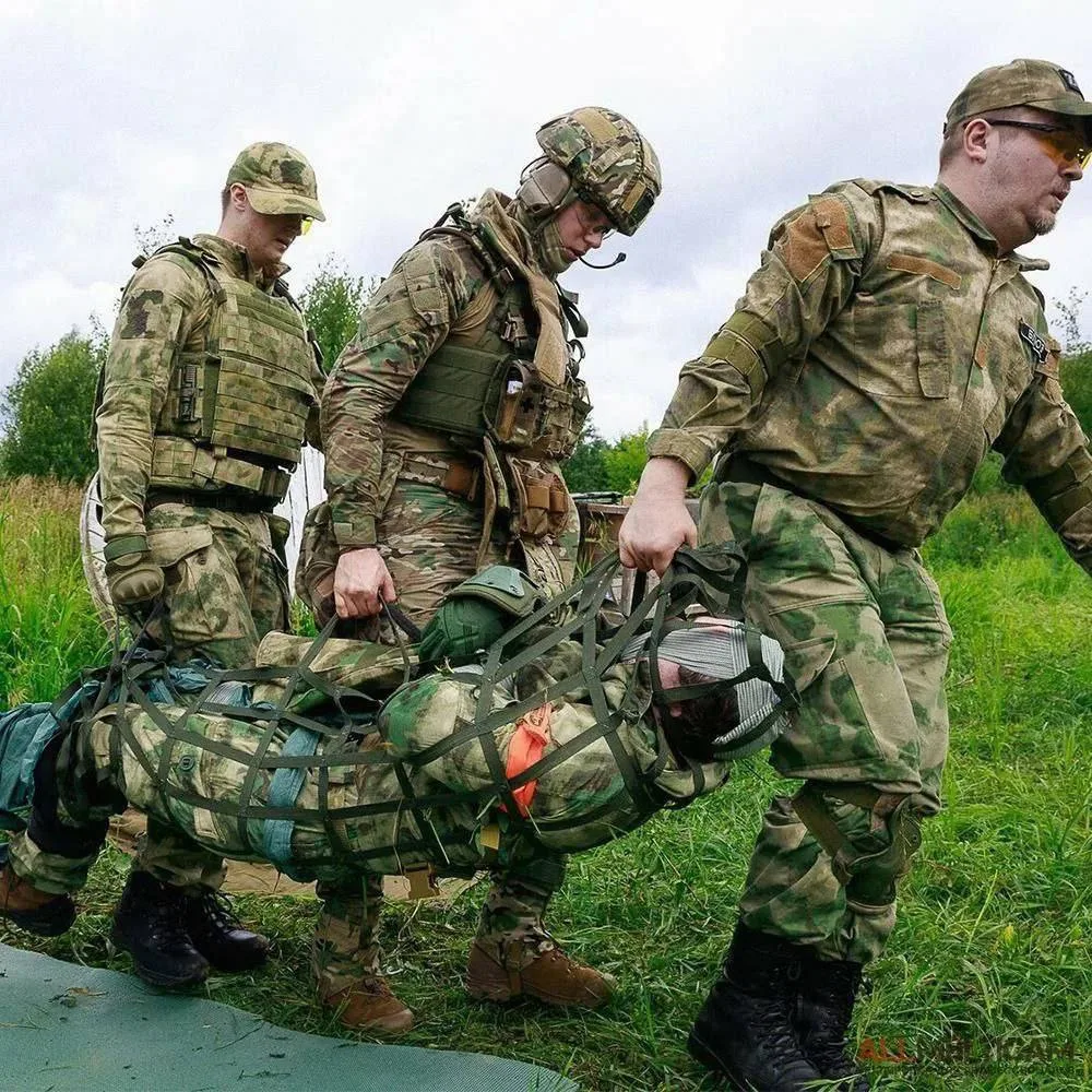 📆 Еженедельная авторская колонка;

⚡️ Руководителя проекта «Курсы тактической медицины» с позывным 