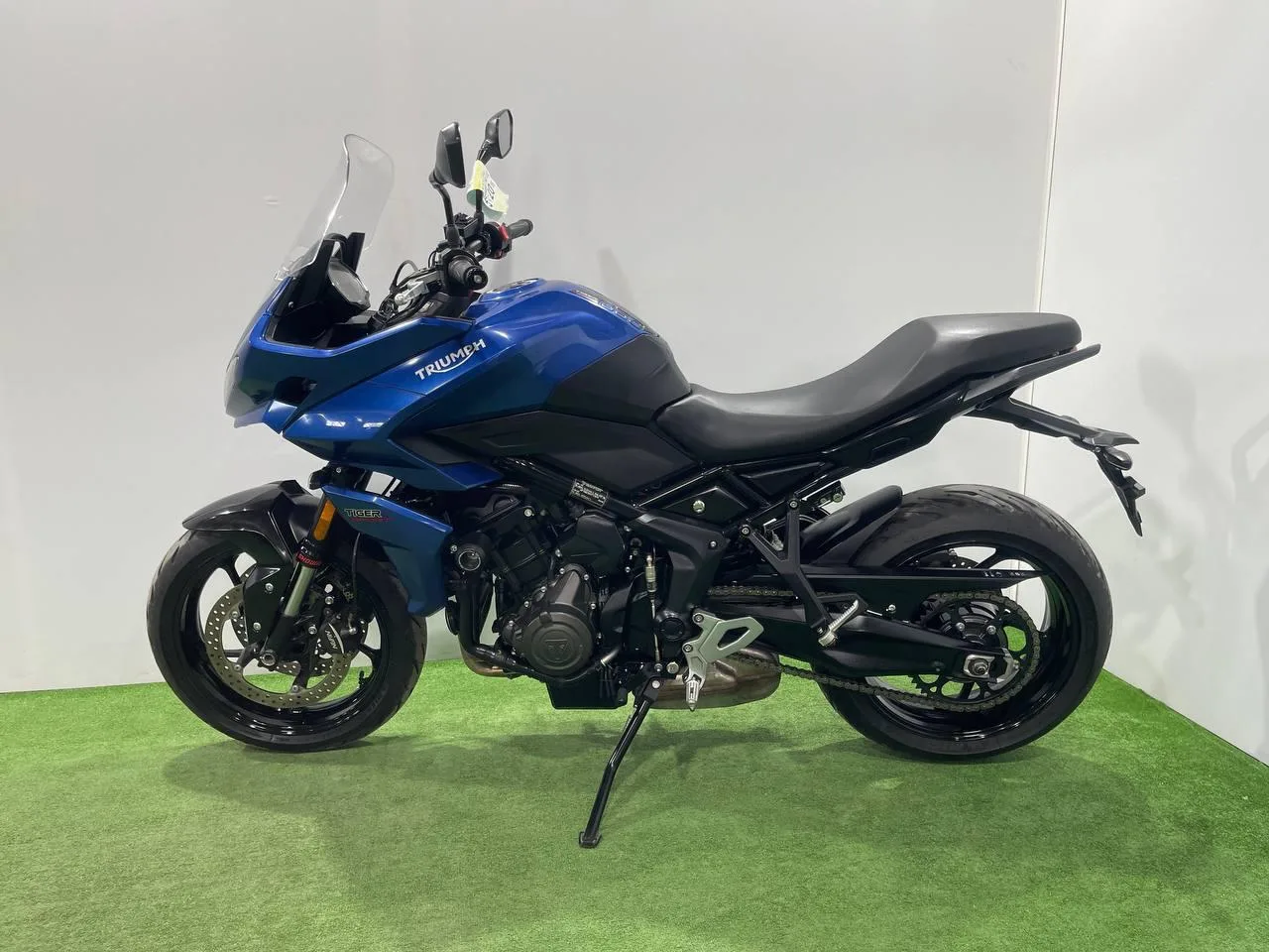 TRIUMPH TIGER SPORT 660 в наличии во Владивостоке  Характеристики:  - 2023 год - объем 660 см3 - Аук