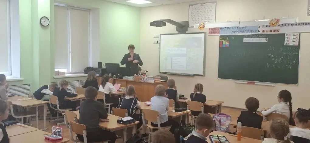 14–15 апреля в нашей школе прошли просветительские беседы с учениками начальной школы на тему «Здоро