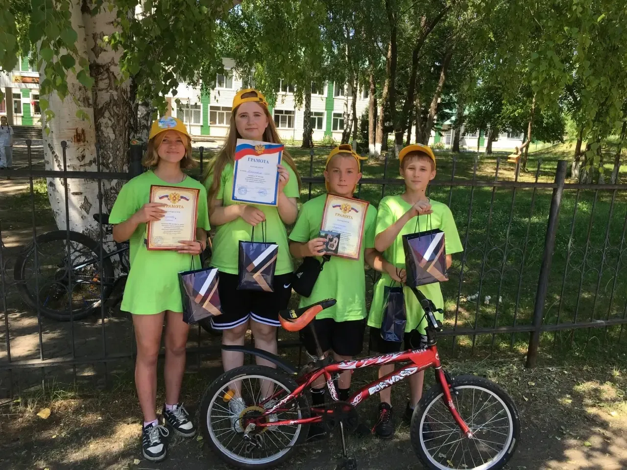 🚴‍♂️ Итоги «Безопасное колесо 2026» 🚴‍♀️

Команда нашей школы врывается в топ! 🔥

📊 ОБЩИЙ ЗАЧЕТ:
