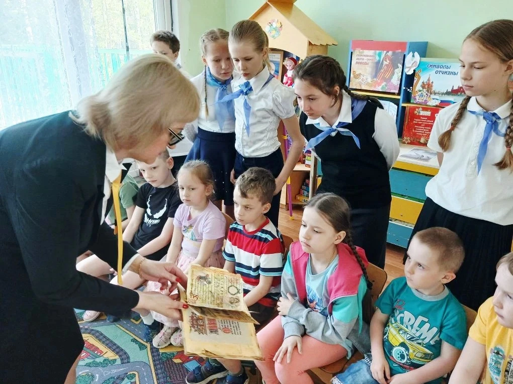 Акция «Орлята – дошколятам»   💥 В рамках трека "Орленок -хранитель исторической памяти" в   преддвер