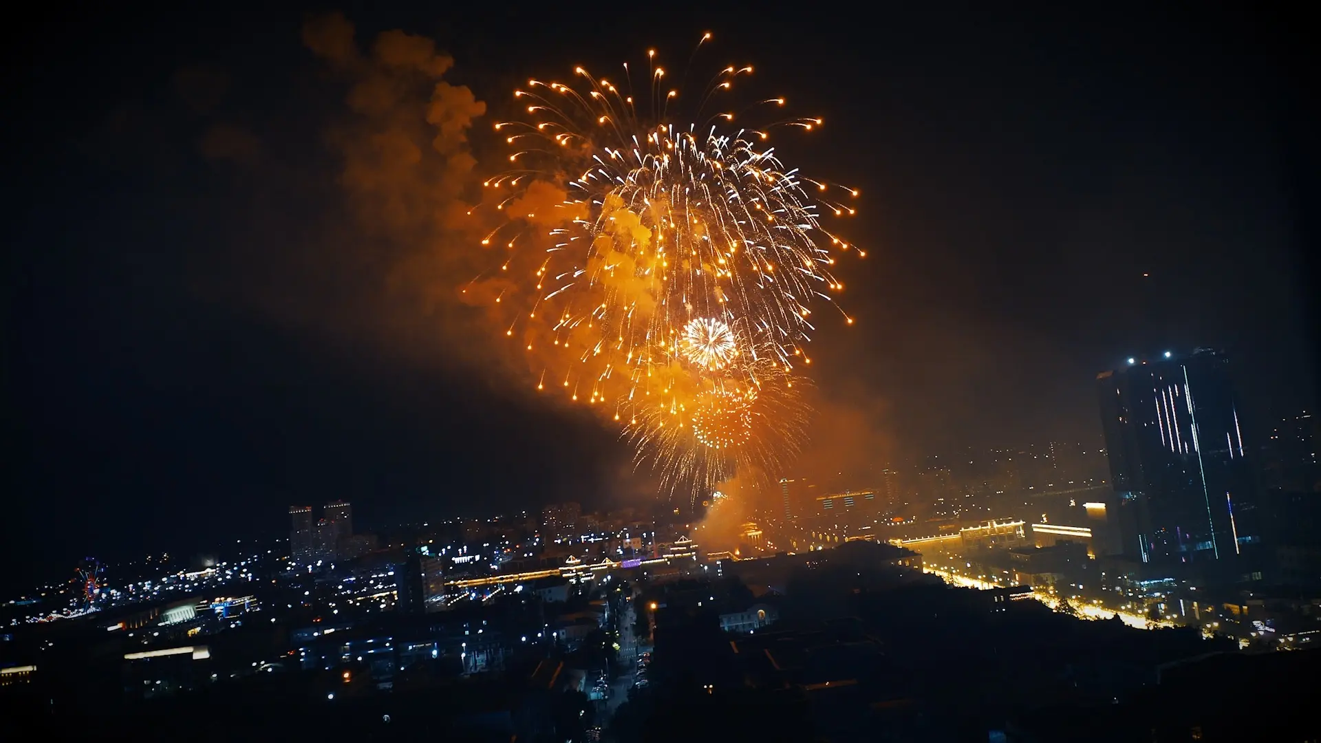 Уважаемые челябинцы и гости города!