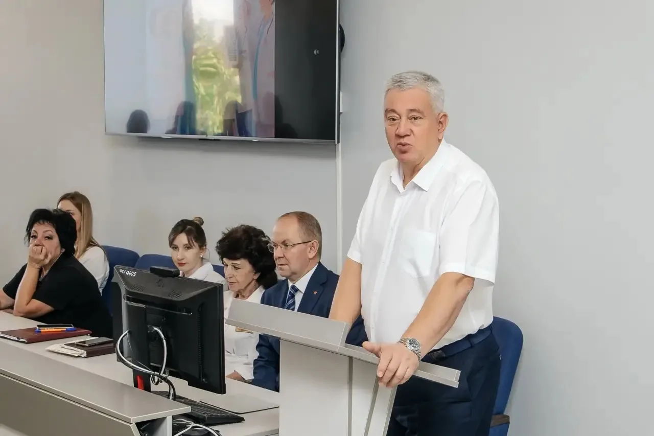 🚑  День медицинского работника - праздник, который объединяет тысячи самоотверженных людей. В предд