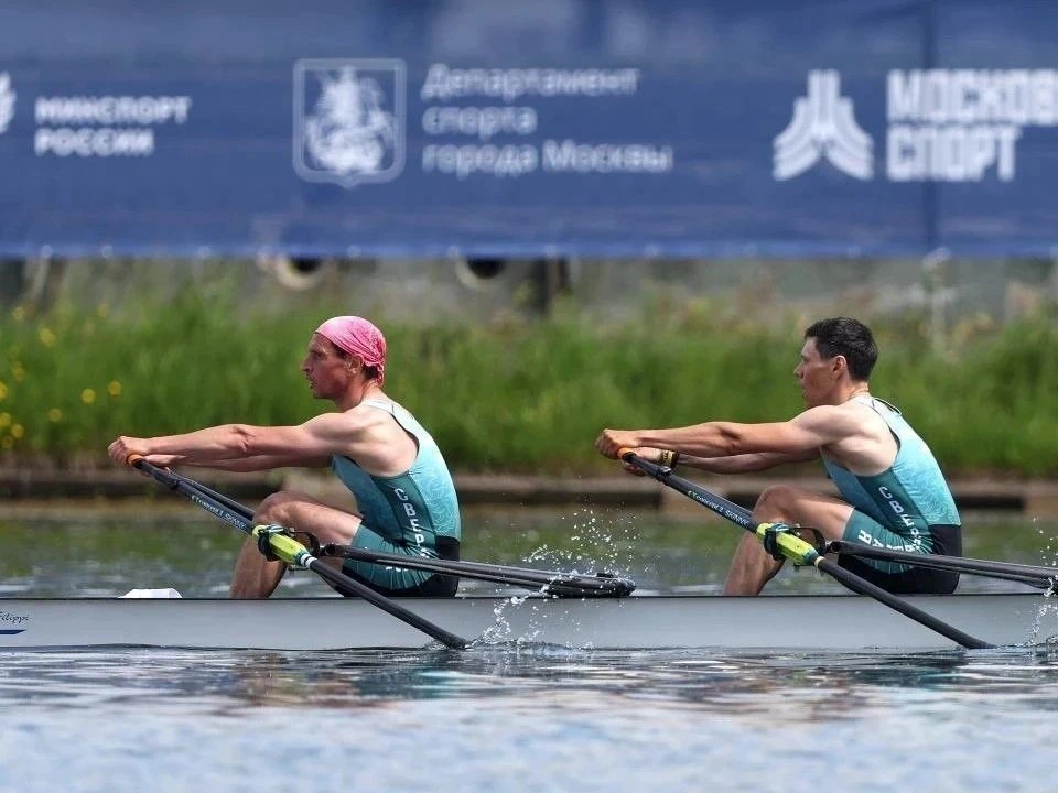 🏆 Уральский спасатель завоевал 3 медали на престижной регате в Москве

Сотрудник МЧС России из Свер