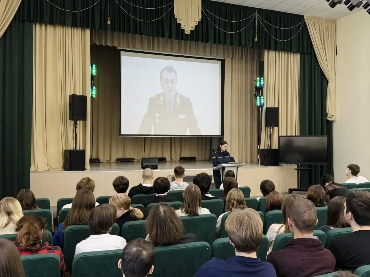 ✨ФСИН открывает двери для старшеклассников!  Знакомство с профессией начинается со школьной скамьи. 