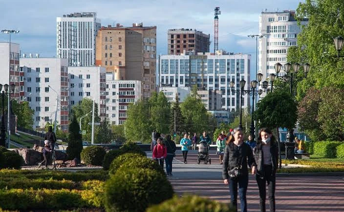🏗️ Власти назвали сроки ремонта в поврежденной при атаке БПЛА высотке в Уфе

Ремонтные работы в выс