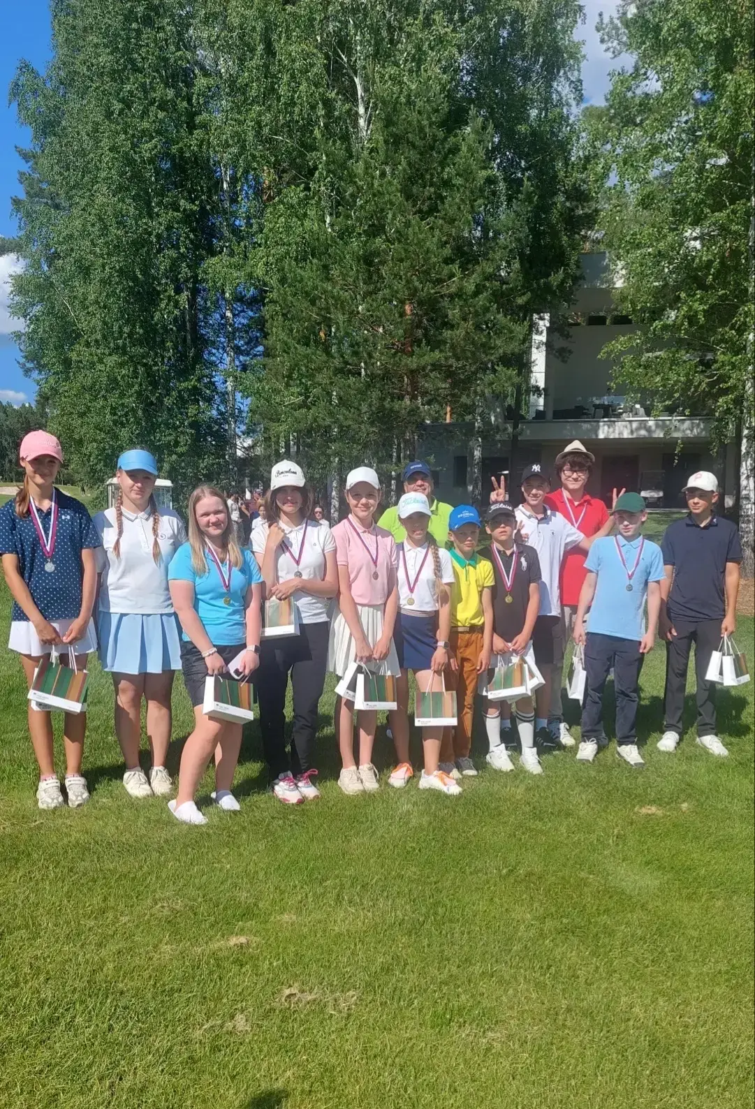 🇷🇺 12 июня, в День России на гольф поле Pine Creek Resort прошёл 2 этап Junior Cup.

⛳🏌
Средняя г