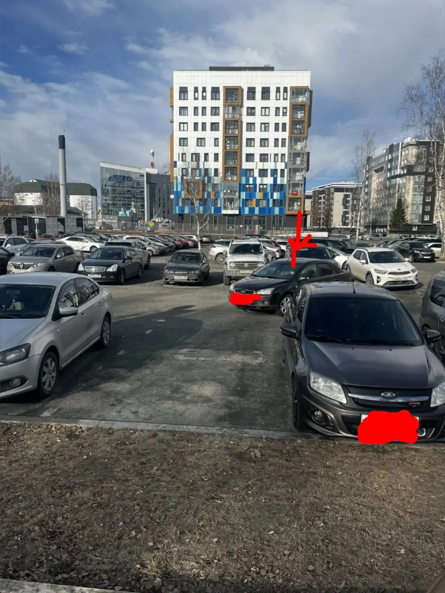 Сегодня получилось не красивая ситуация на стоянке ДТП с участием чёрной машины ударил и уехал, приш