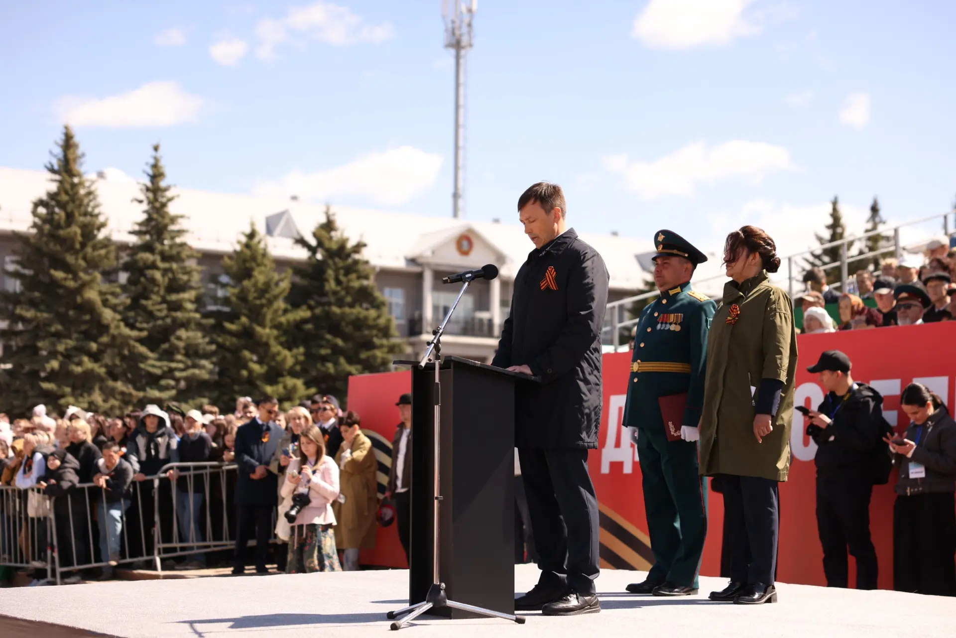 🇷🇺 Спасибо героям за Победу! Альметьевск отметил 81-ю годовщину Великой Победы