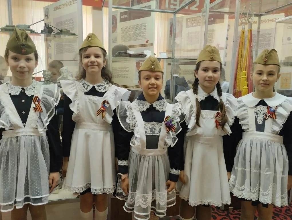 18 мая  - Международный день музеев
Ежегодно 18 мая музеи открывают свои двери для всех желающих, пр