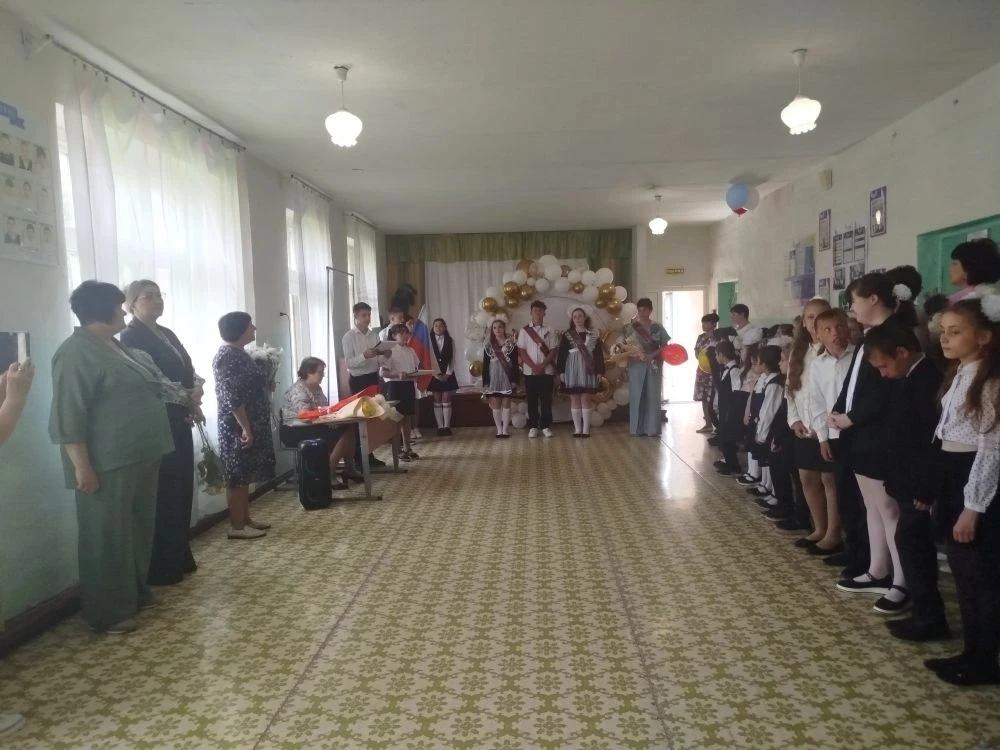 🔔 26 мая в Покровской школе прозвенел последний звонок, для выпускников 9- го класса. ...