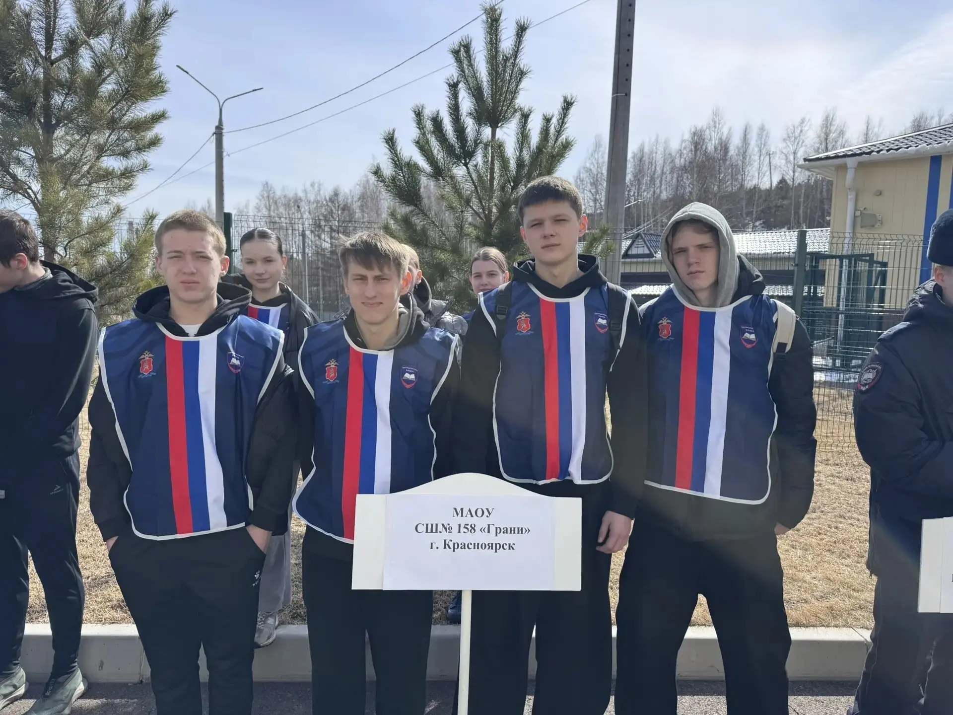 🎯 Точный выстрел, командный дух и связь поколений   В Красноярске на базе Центра кинологической служ