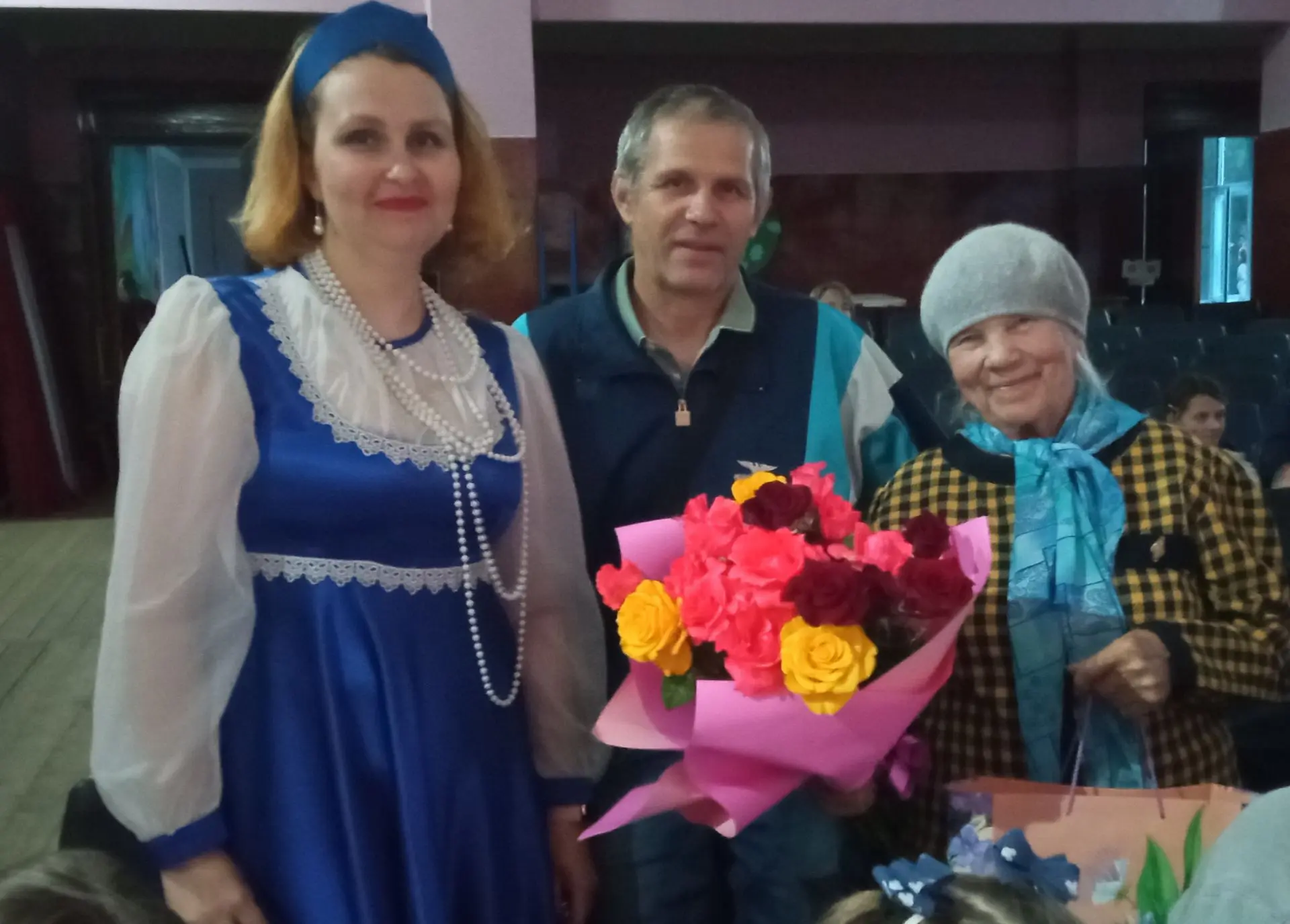 🎉Накануне празднования Дня России одна из участниц хора «Селяночка», Гандрабур Т.Т. отмечала свой д