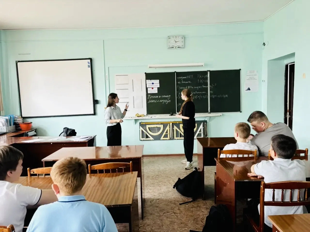 06.04.2026 года педагог-психолог Ясакова В.А. с учащимися 6-7 классов ГБОУ СОШ  N2
