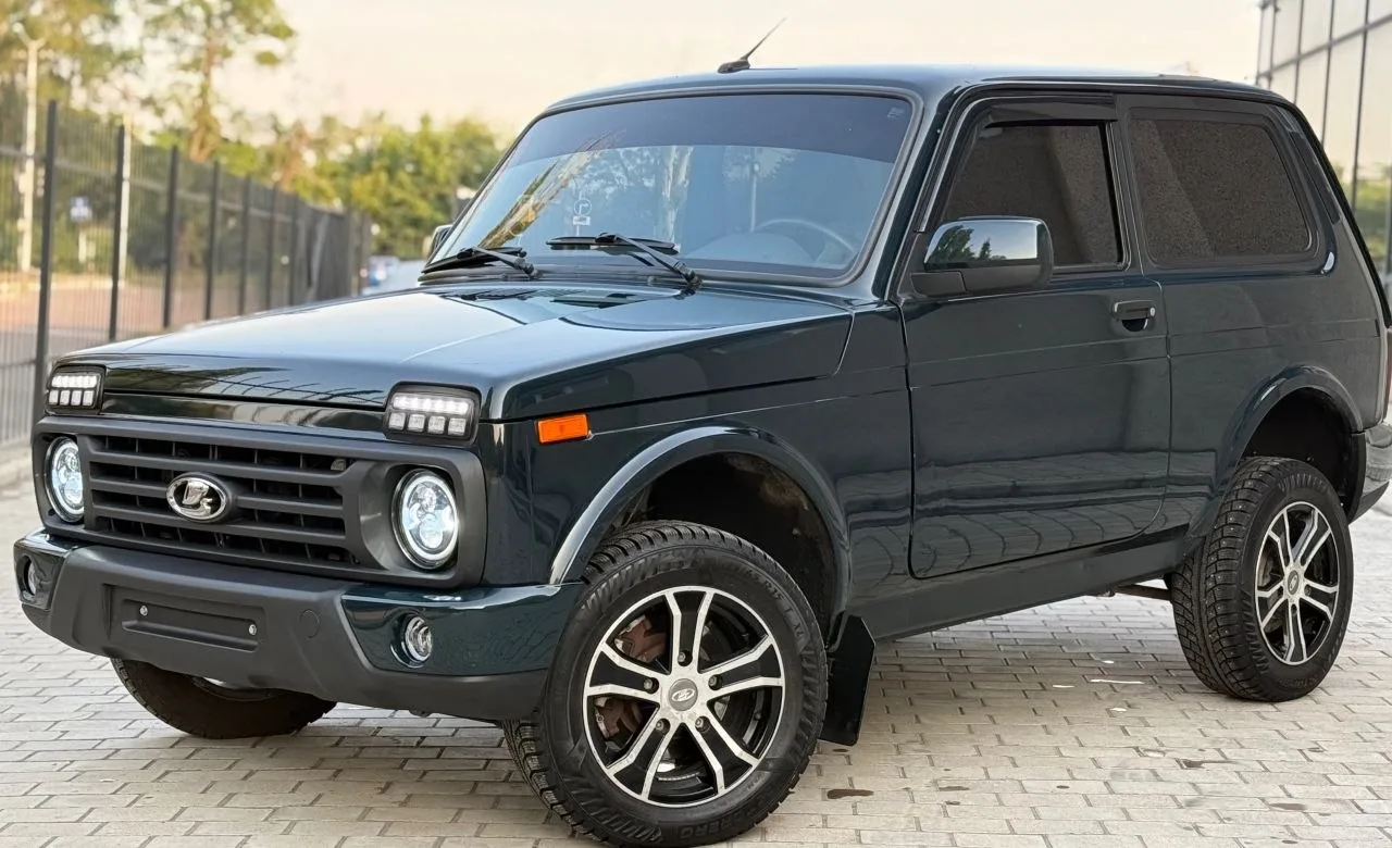Продам автомобиль LADA Niva, 2025 год выпуска.
Один собственник. Пробег — 44 000 км.
Автомобиль в ро