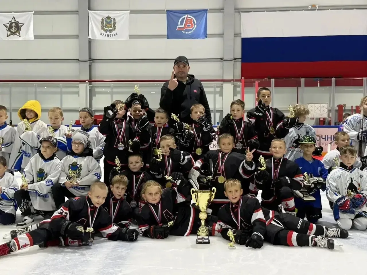 🏒 Воспитанники Спортивной школы ЕАО вернулись с победой из Приморского края
