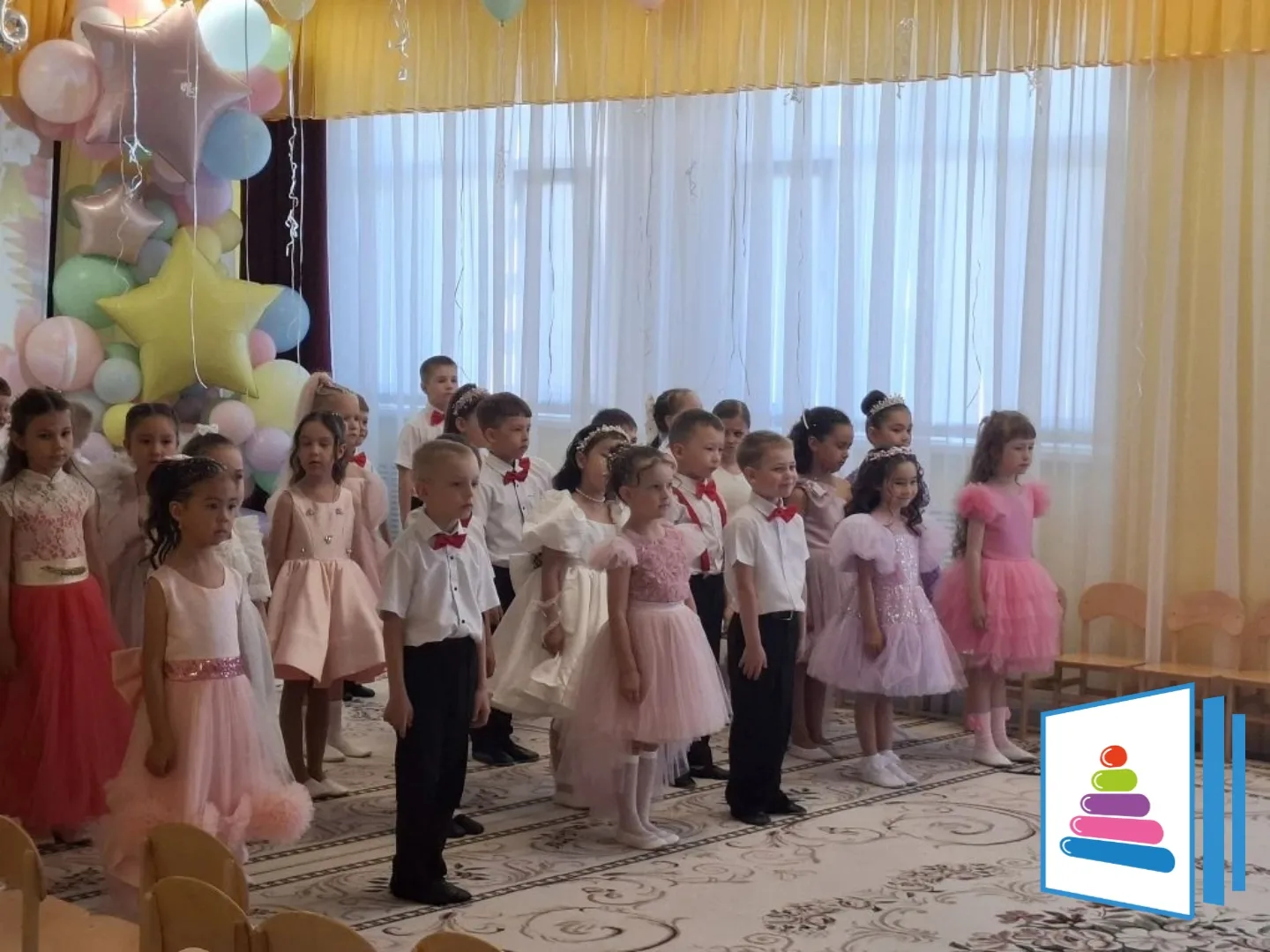 🎓✨ В группе "Эврика" прошёл незабываемый выпускной! 💃🎈