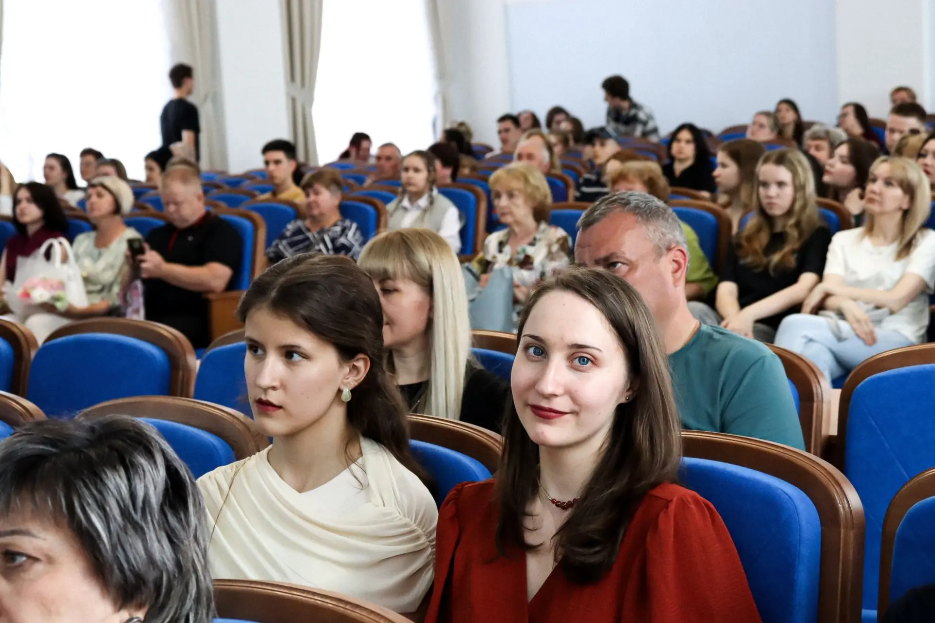 30 июня в концертном зале были вручены дипломы о среднем профессиональном образовании выпускникам Ка