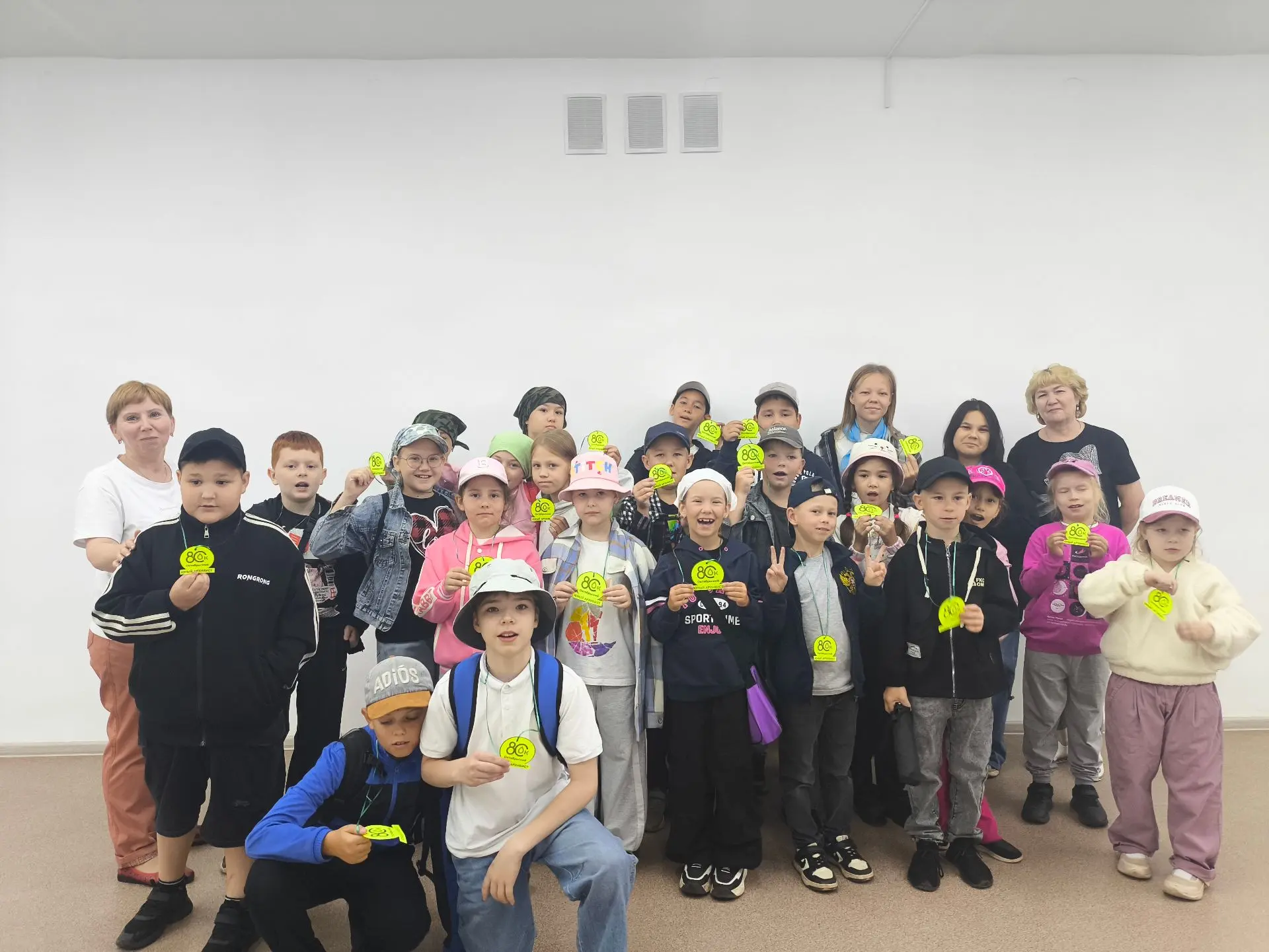 Архивный отдел администрации посетили ребята из школьного лагеря «Школа интересных каникул» — отряды
