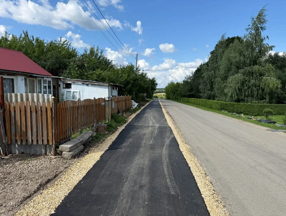 📷 В деревне Заречье Ефремовского МО появился современный тротуар