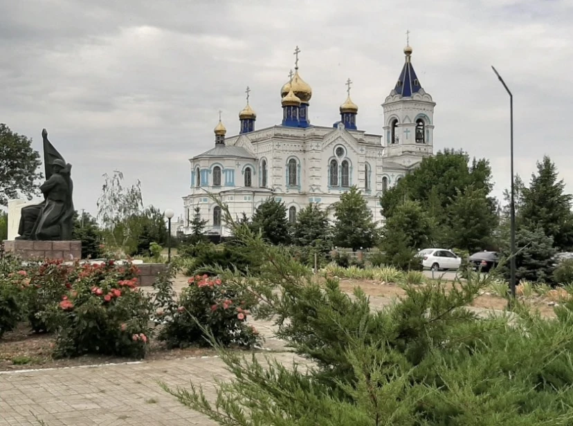 Дорогие земляки! Поздравляем вас с Днём станицы! Желаем родной станице процветания и но...