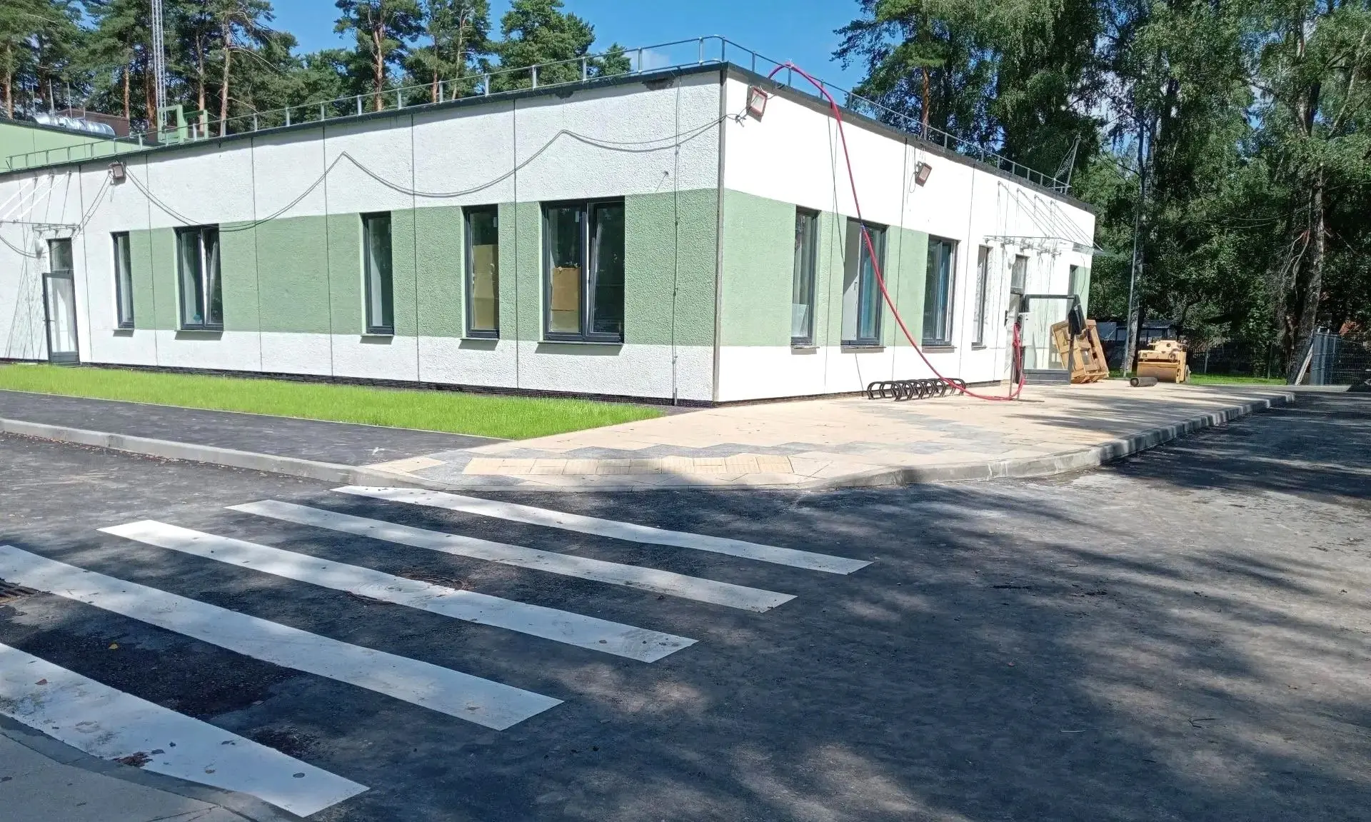 В Ленинском городском округе возводится новый пост скорой медицинской помощи: строительная готовност