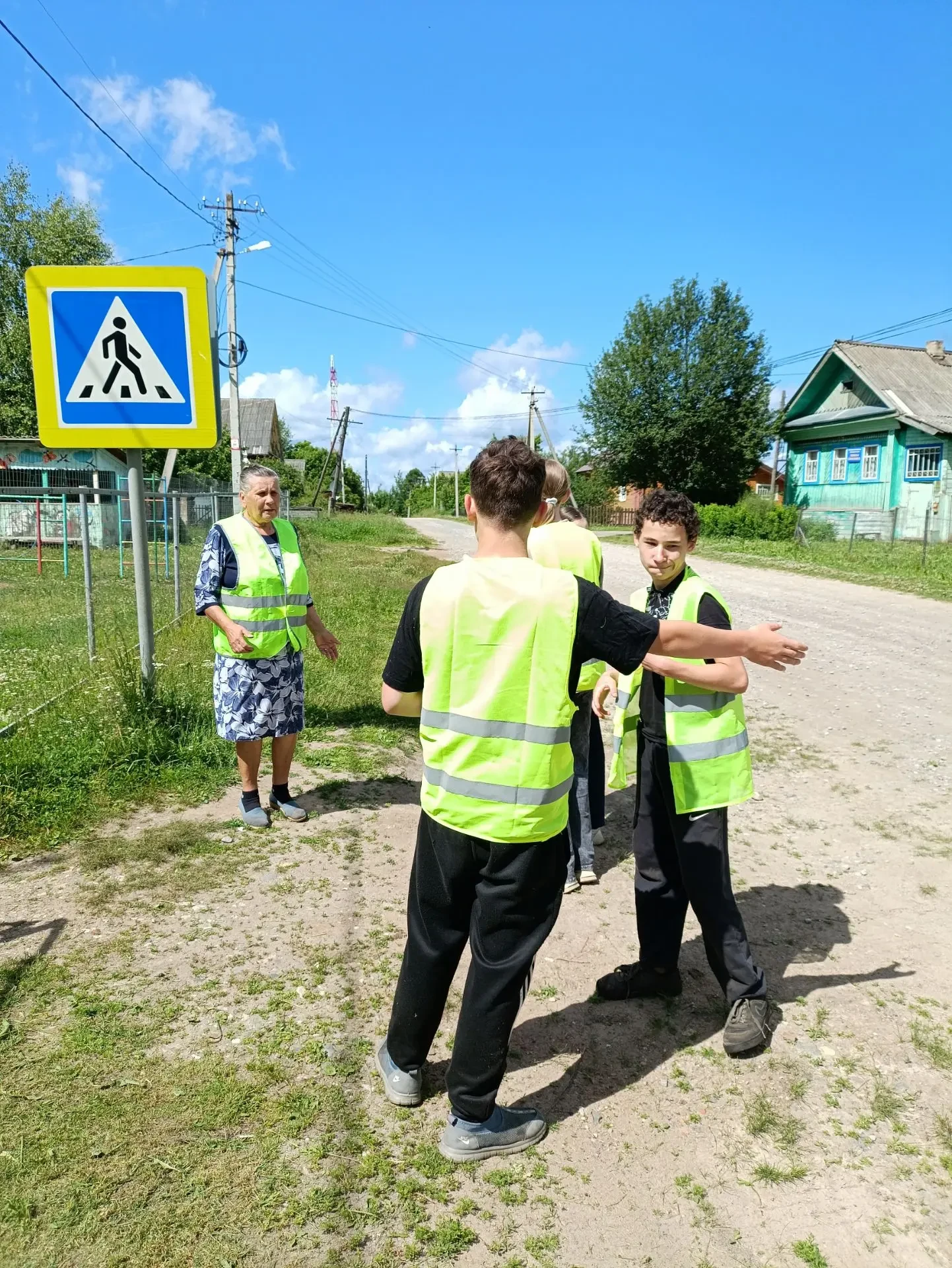 Пятница безопасности 
На очередной региональной Пятнице безопасности руководитель отряда ЮИД Н.Л.Тра