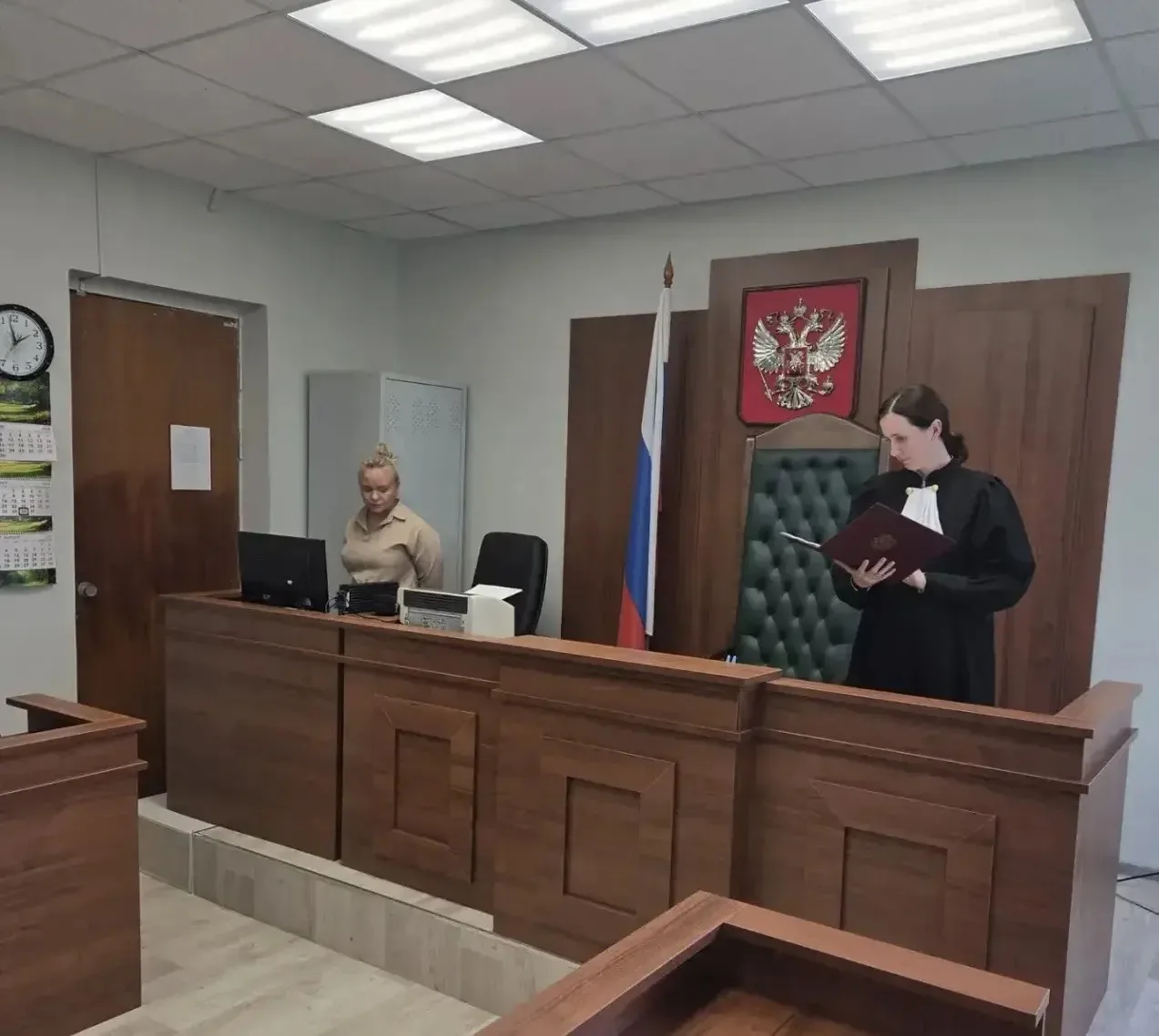 Торговала немаркированными сигаретами и оказались в суде