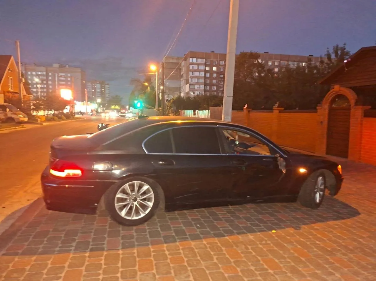 ⚠️Водитель электропитбайка оказался в больнице после встречной аварии