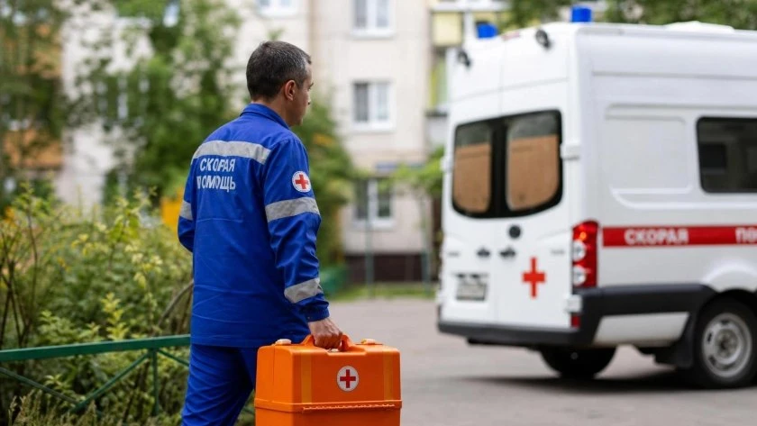 В БСМП Дзержинска доставили женщину после опрокидывания машины в болото