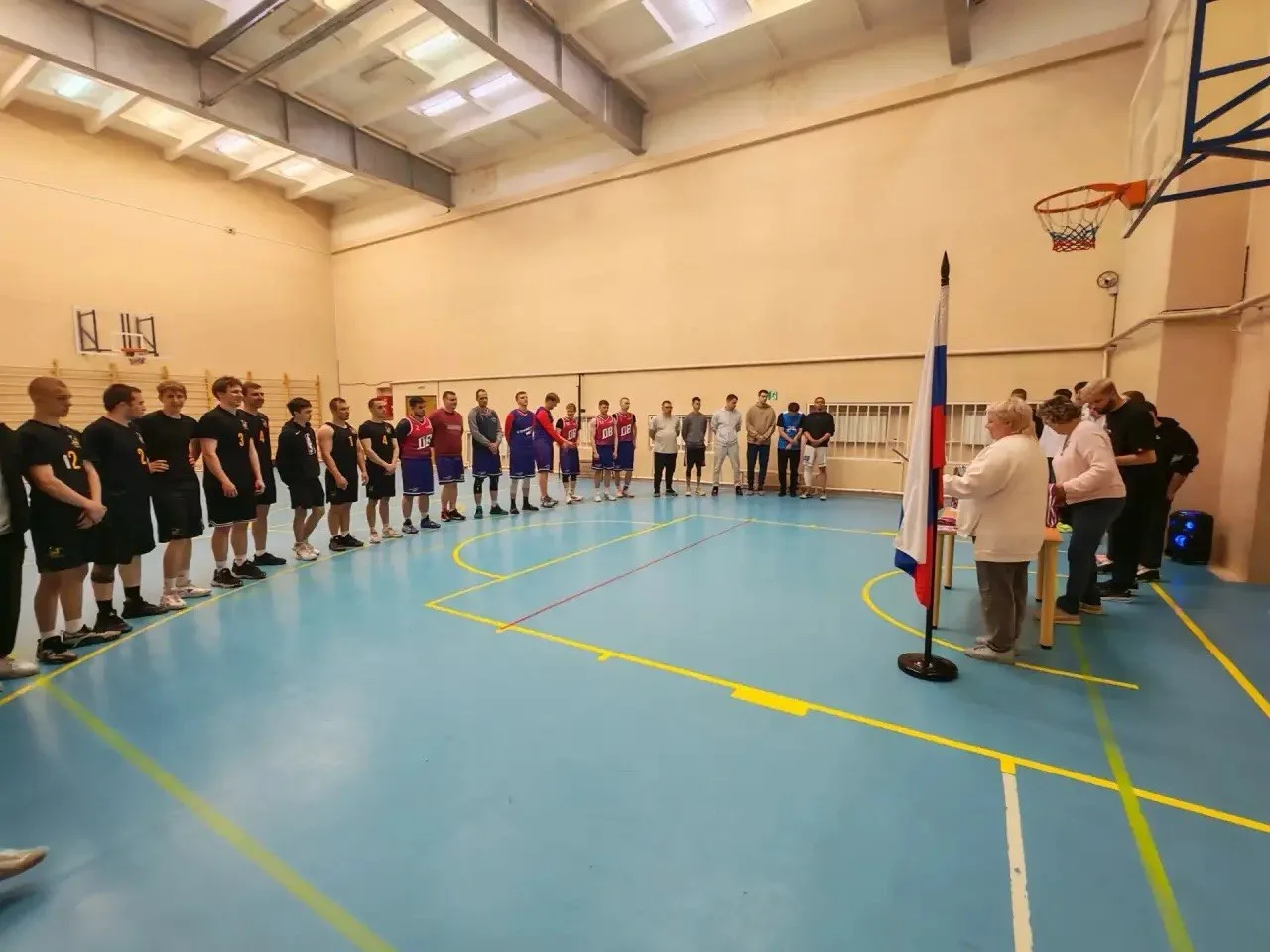 🏀 Турнир по баскетболу ко Дню России в посёлке Сокол!

В честь государственного праздника на площад
