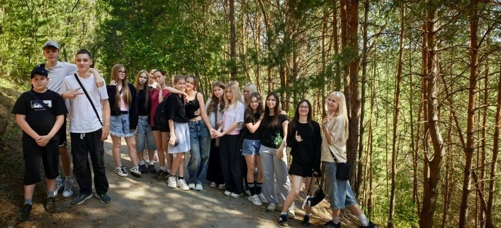 В рамках досуговой площадки учащиеся 7 А (классный руководитель Меновщикова Е.Г.) и 7 В (классный ру