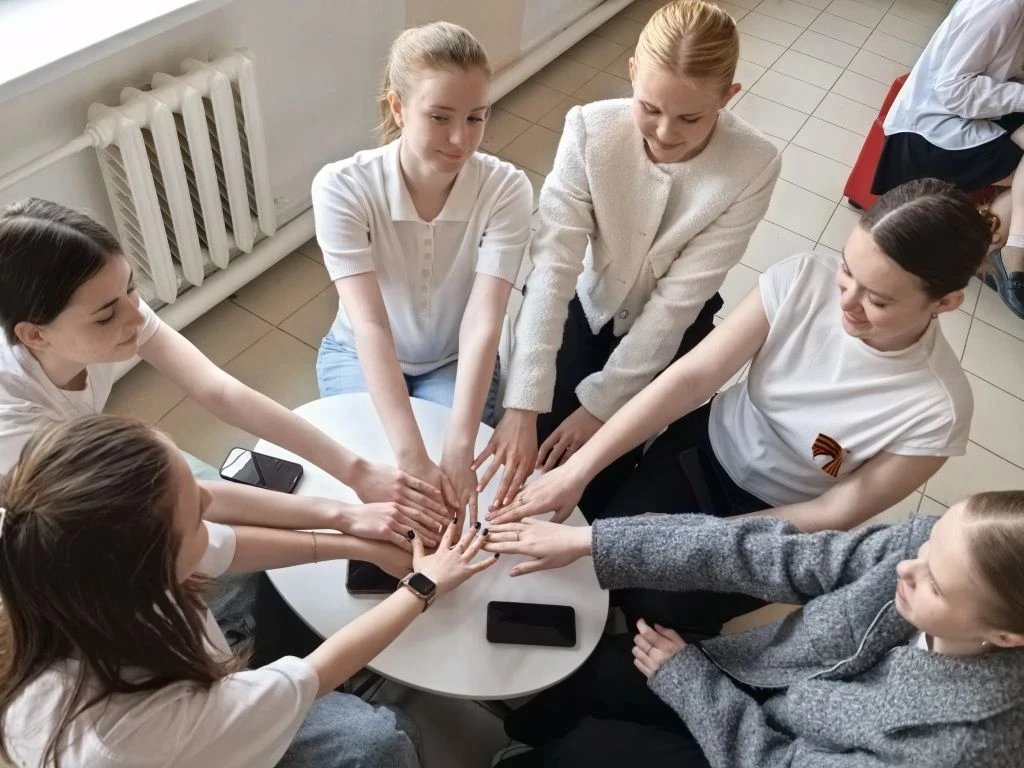 🇷🇺🪻1 мая – День Весны и Труда!  👷‍♀️👨‍🍳Труд – это не просто обязанность, это путь к самореализации, 