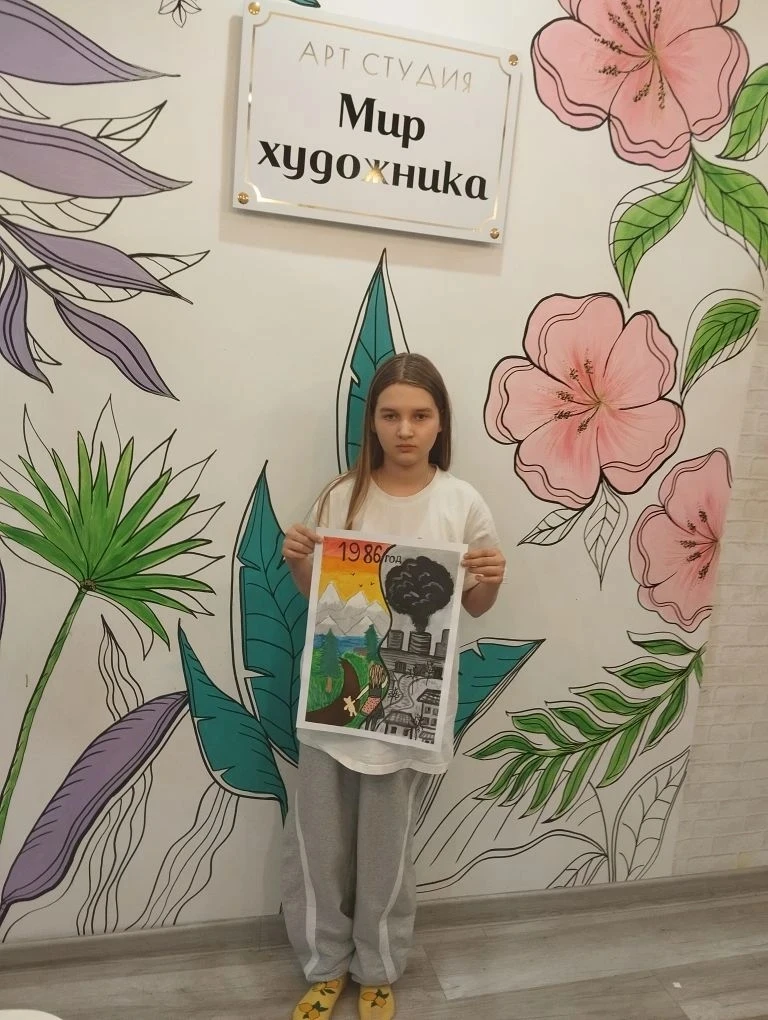 Поздравляем Елизавету Чиркину, обучающуюся МБОУ СОШ №6 им. И. Т. Сидоренко, и ее учителя Олесью Алек