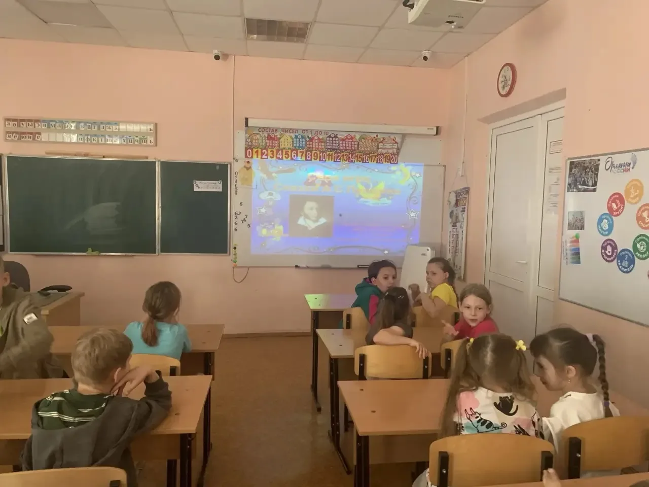 ✨ В преддверии дня рождения Пушкина: праздник в нашем лагере