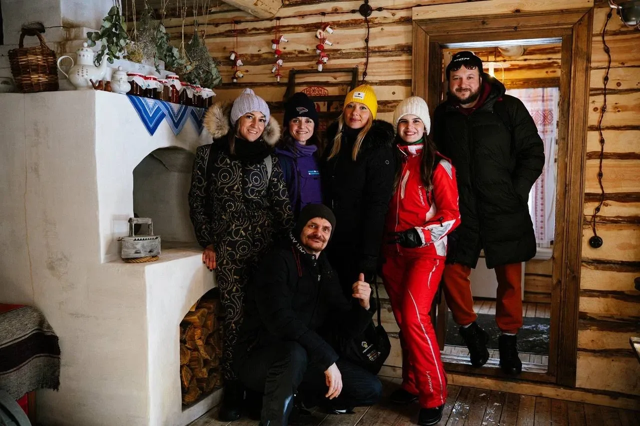 🍂 Делимся эмоциями с хайкинга в «Гремячей гриве»!  👍 В минувшую субботу более сорока наших коллег от