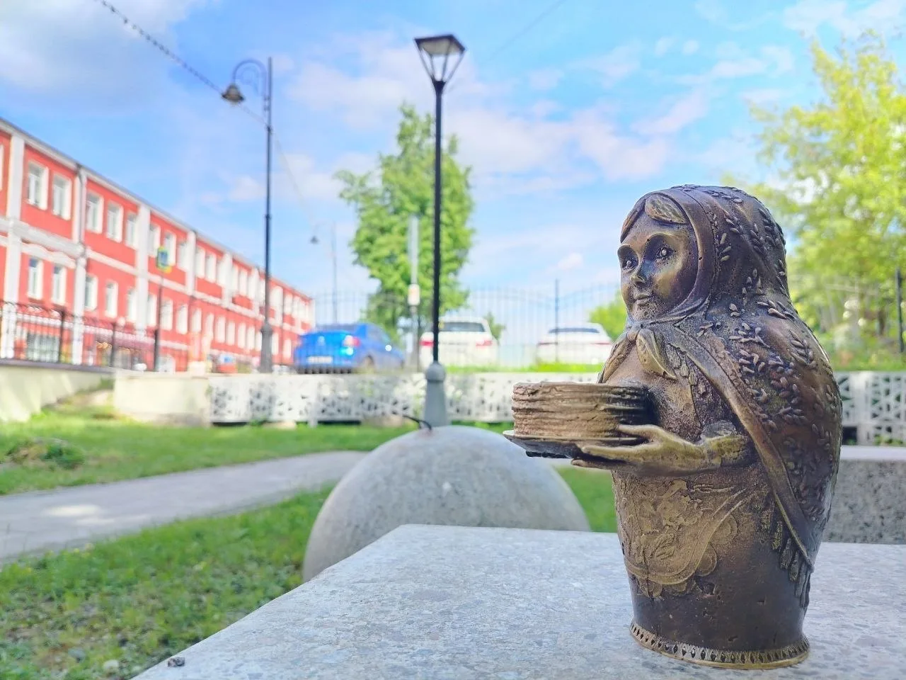 Андрей, добрый день!
Хотел поделиться одним проектом.
Кратко: идея в том, чтобы расставить по городу