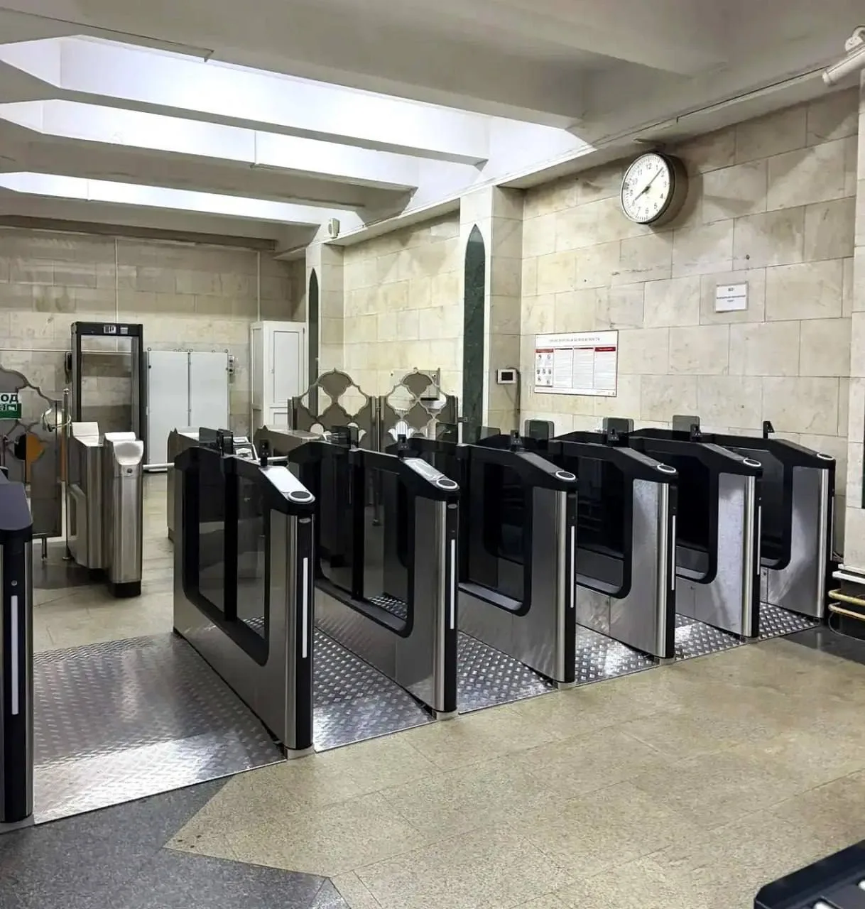 🚇 На станции «Площадь Тукая» обновят турникеты