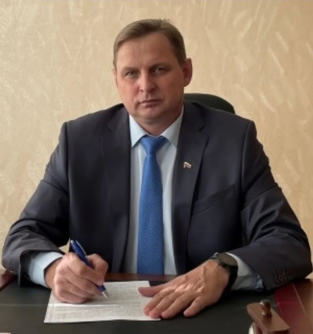 С Днём знаний, дорогие обучающиеся, родители и коллеги!