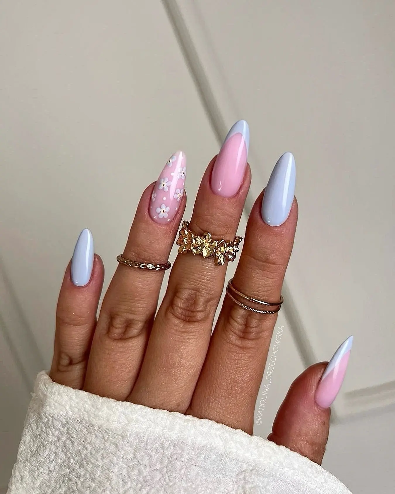 🩵🤍

Мастер karolina_orzechowska

💅 Ногти
