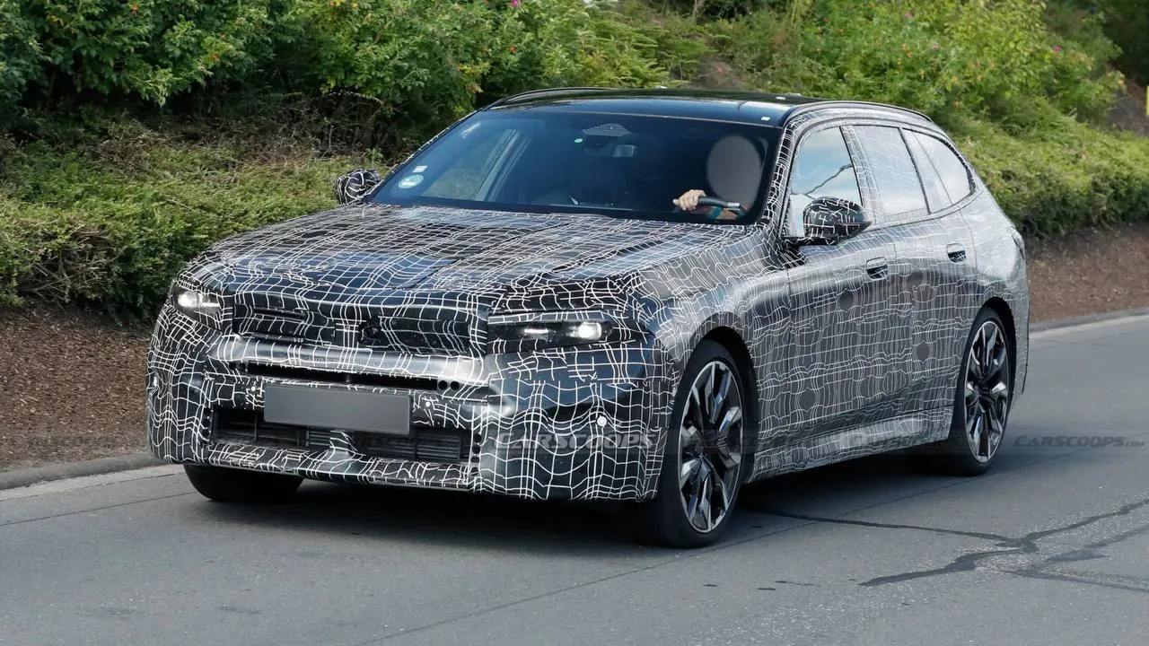 BMW готовит обновлённый универсал 5-Series — «сарай» получит внешность в стиле Neue Kla...