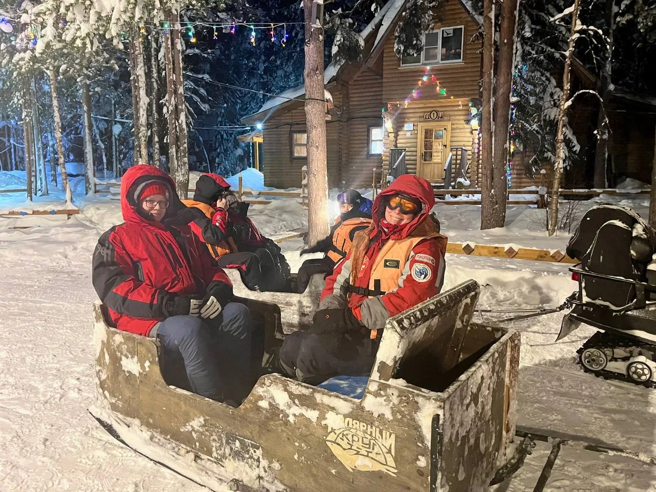 ⭐️ Наши таланты  📍 Ленинский проспект, 34А  😍 Во время каникул Платон из 8 «Б» и Ира из 11 «Б» прове